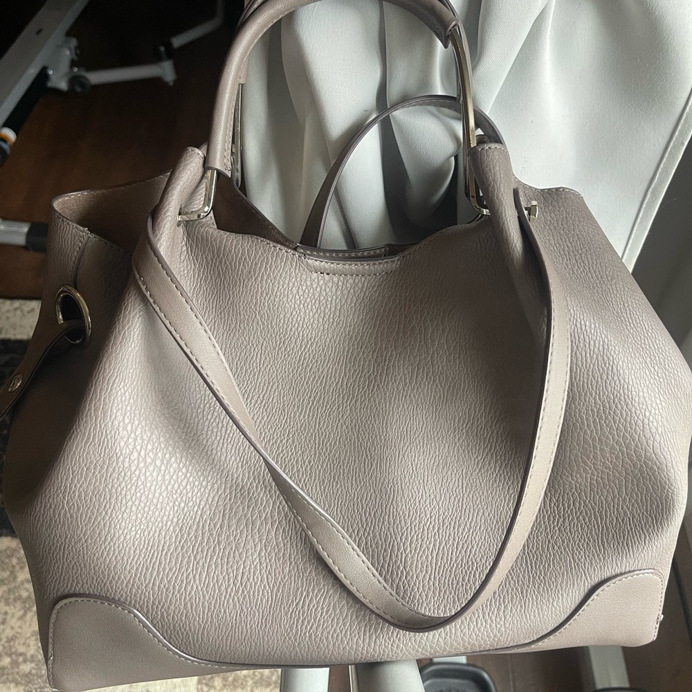 New W/O tags Sondra Roberts Squared Gray Purse